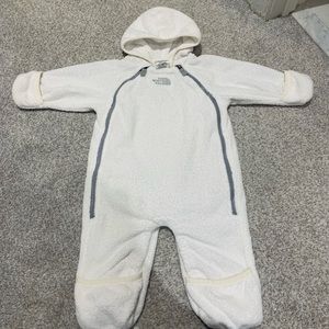 North face white fleece infant/baby bunting. 3-6mo❄️☃️